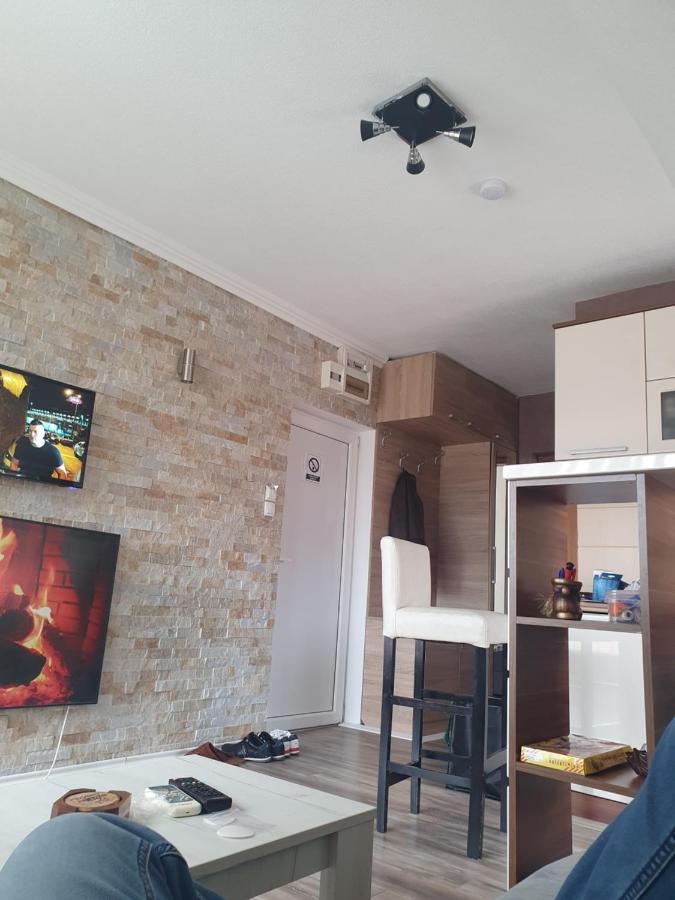 Apartman "Vienna" Соко Баня Екстериор снимка